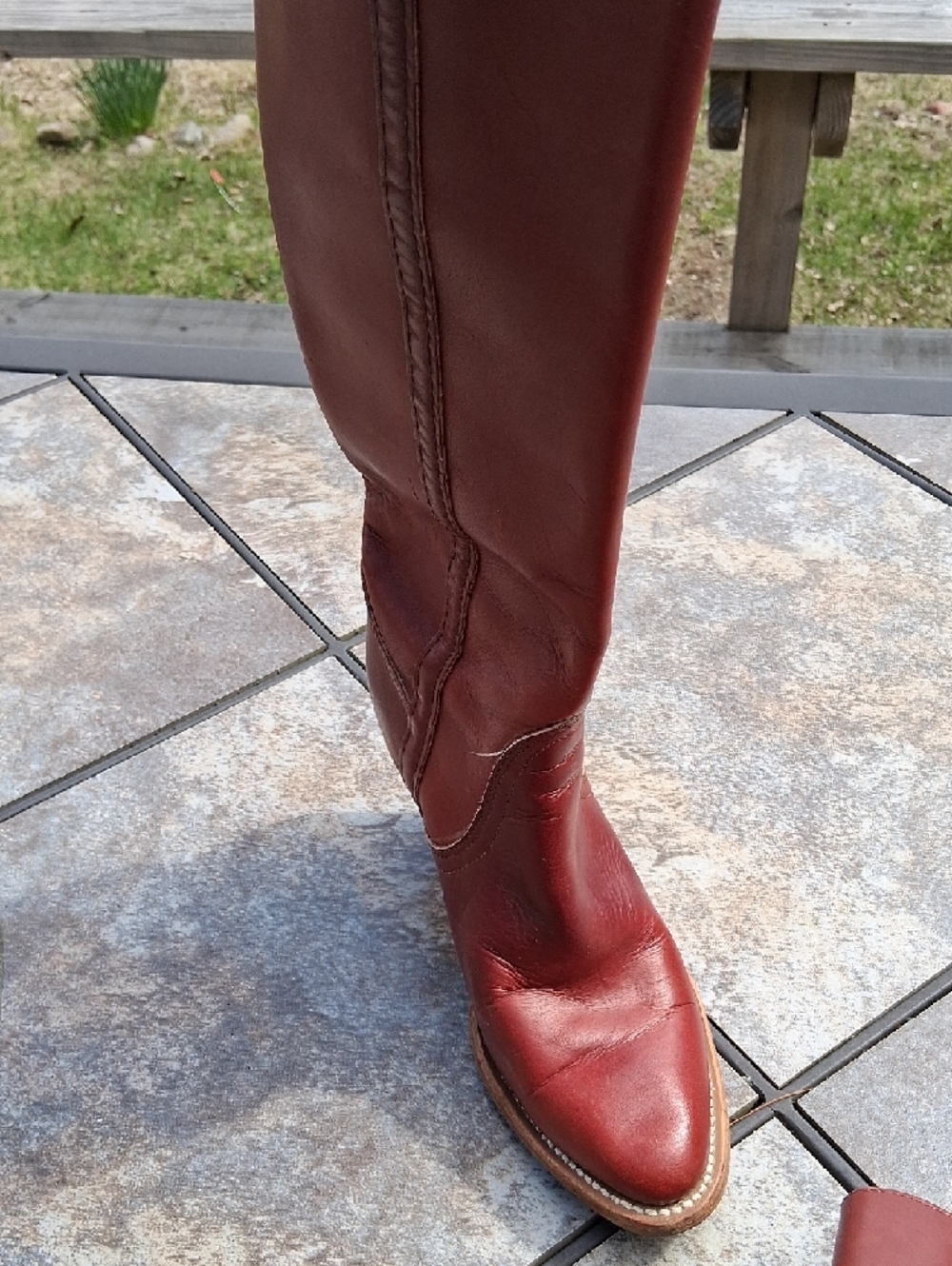 Vintage Frye Leather Heeled Boots - Picture 8 of 8